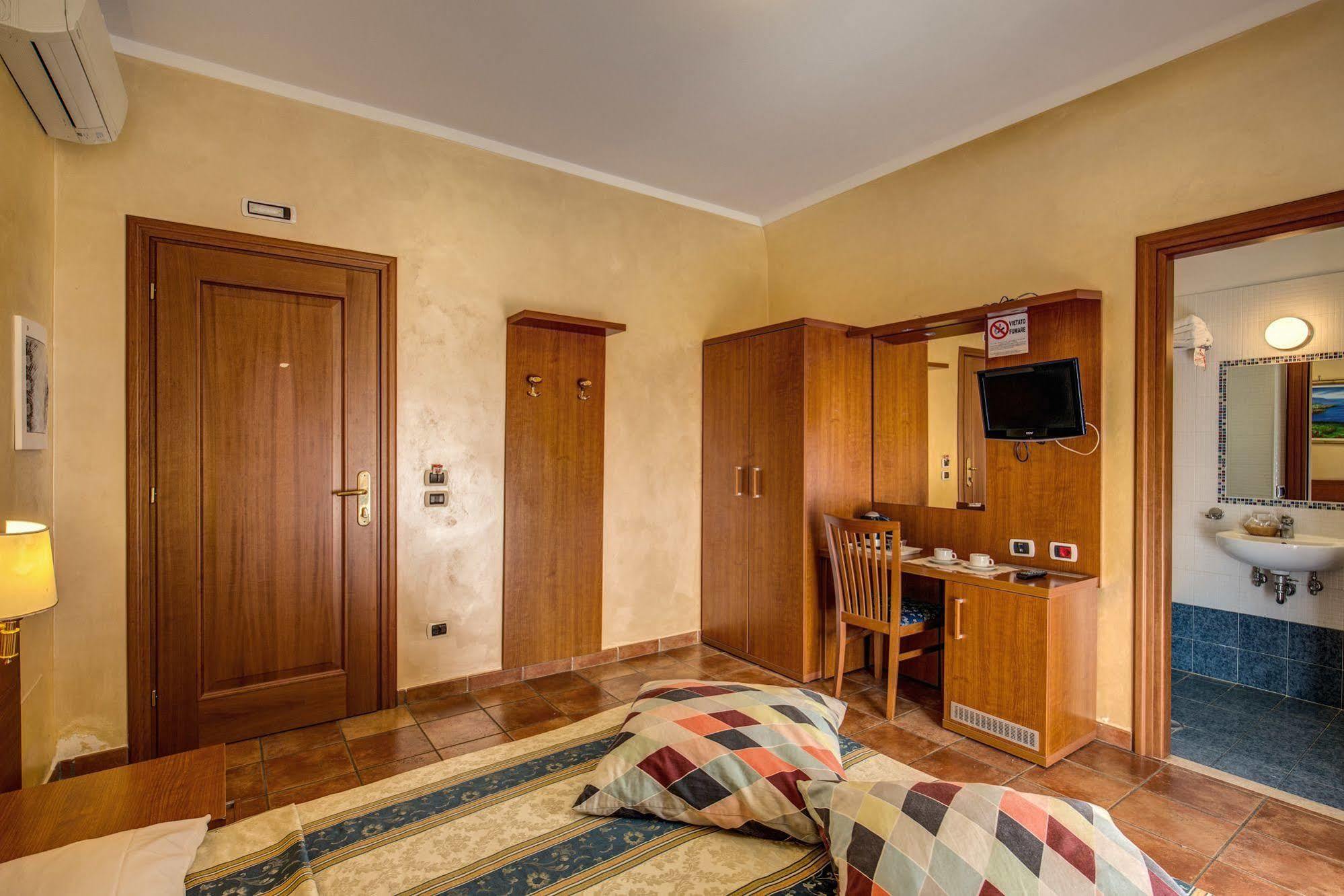 Hotel Maryelen روما المظهر الخارجي الصورة